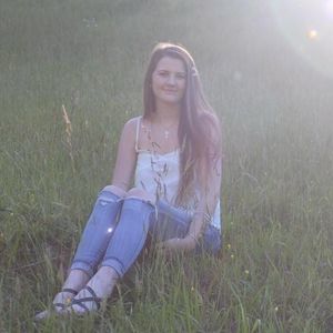 Meet your Posher, Hannah